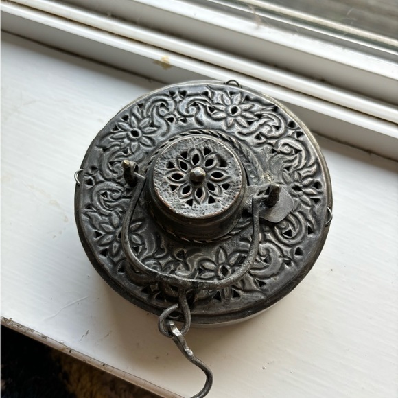 ANTIQUE STUNNING MID EAST EXPANDING COPPER AND CLOTH CANDLE LANTERN - Picture 5 of 8